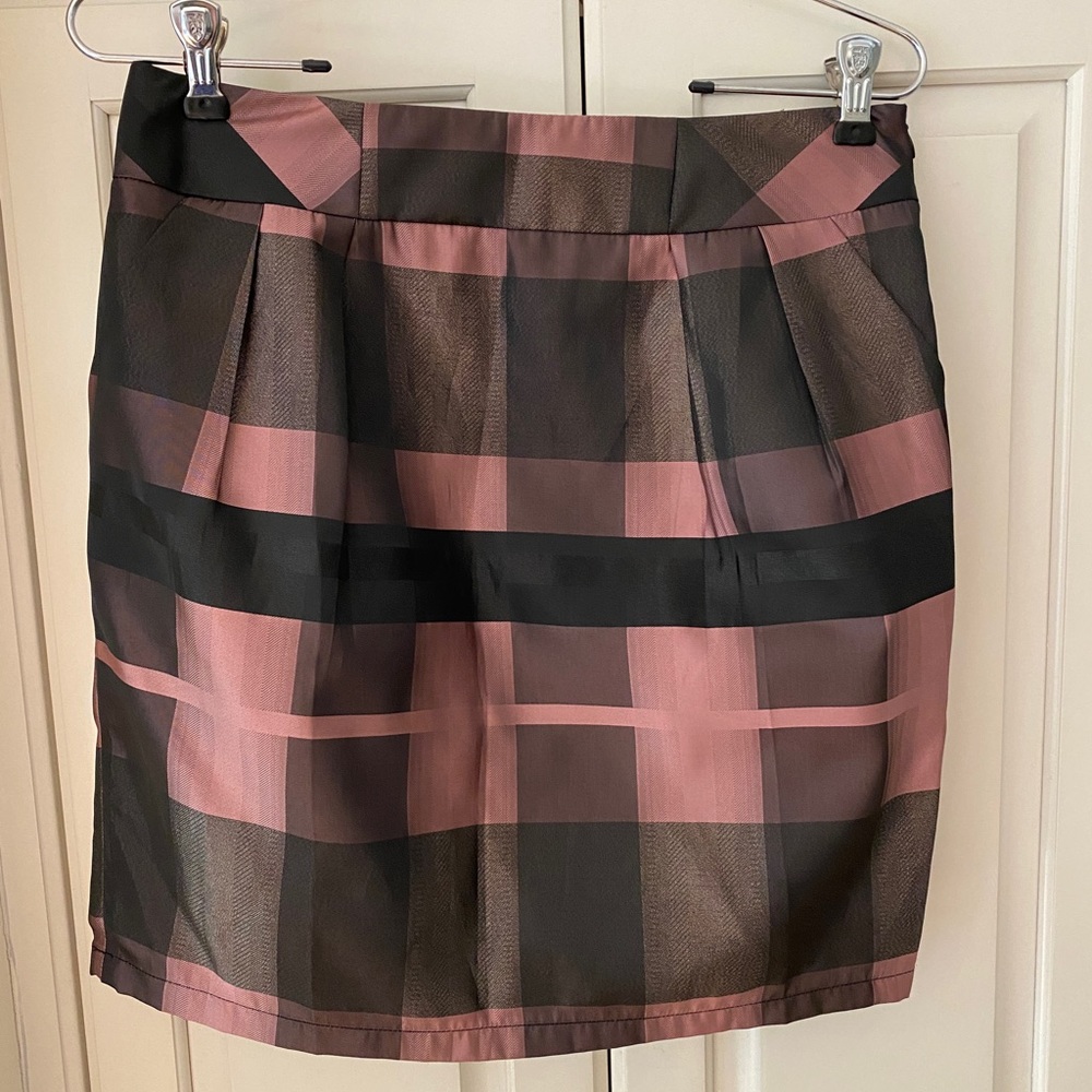 Pink Black checked mini skirt by All Star Two pockets Full lined Waist 29"